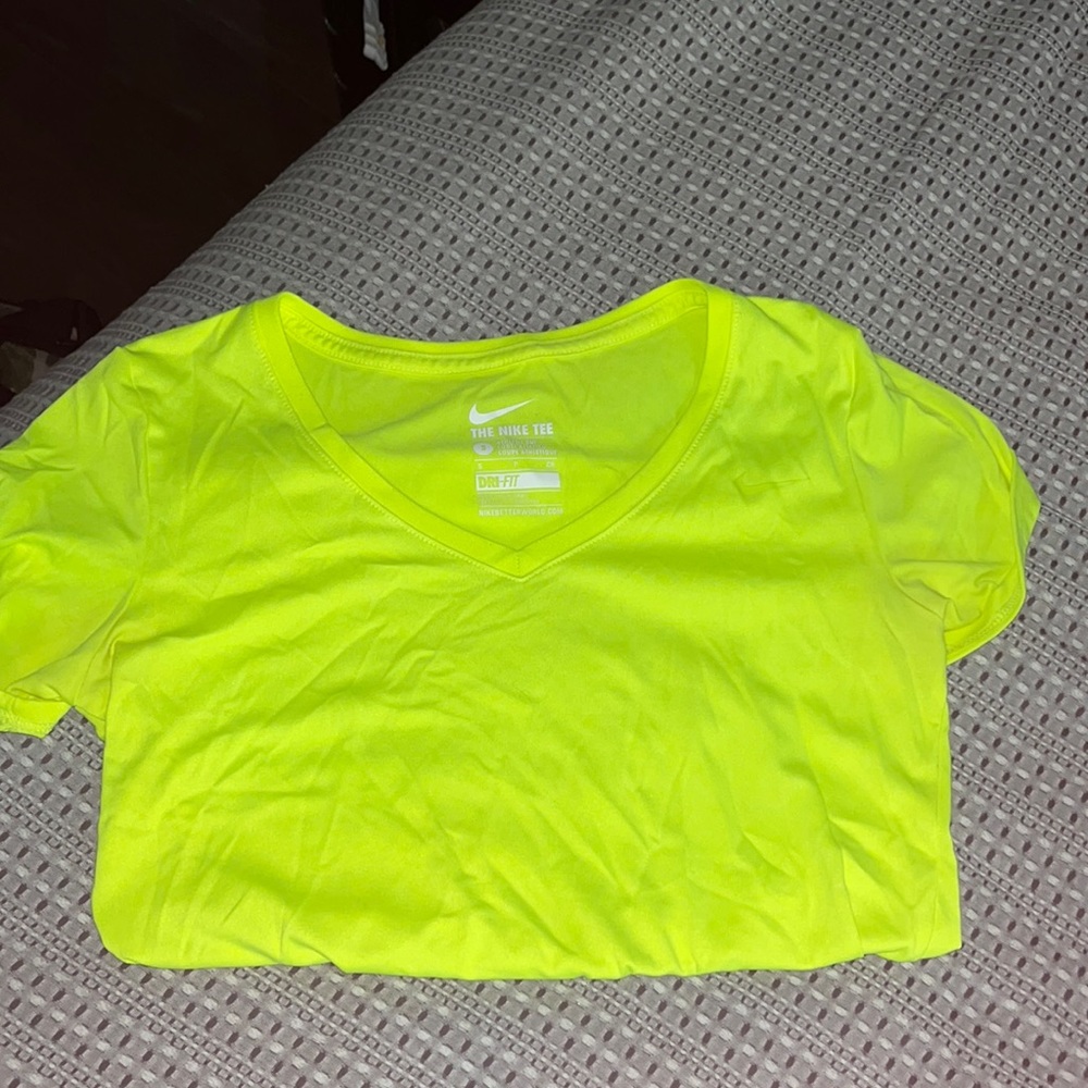 Nike tshirt